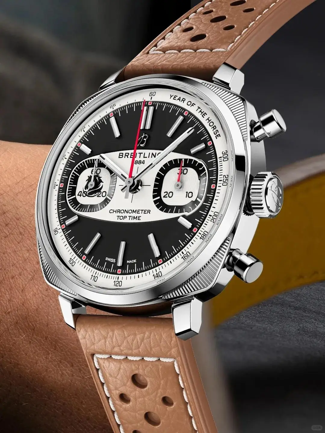 _谷爱凌夺冠戴万国金表，胡兵时装周戴宝珀！马年戴什么表？_谷爱凌夺冠戴万国金表，胡兵时装周戴宝珀！马年戴什么表？