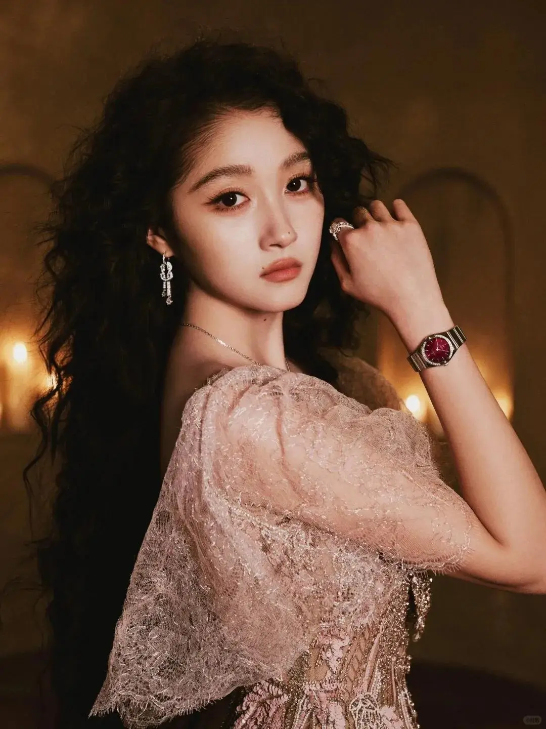 谷爱凌夺冠戴万国金表，胡兵时装周戴宝珀！马年戴什么表？__谷爱凌夺冠戴万国金表，胡兵时装周戴宝珀！马年戴什么表？