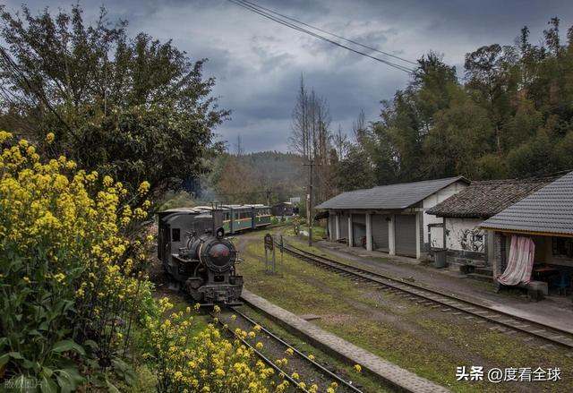 解锁3大秘境！嘉阳小火车，藏着工业与浪漫__解锁3大秘境！嘉阳小火车，藏着工业与浪漫