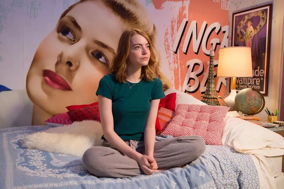 “BE天花板”十年后重映，为什么还能刺痛我们？_“BE天花板”十年后重映，为什么还能刺痛我们？_