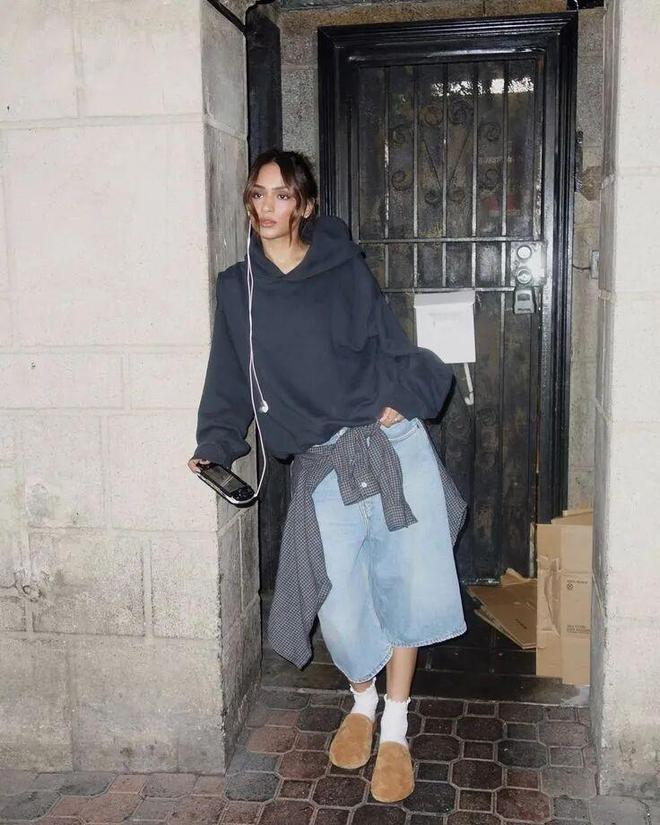 春天穿卫衣还是毛衣_春天穿卫衣合适吗_