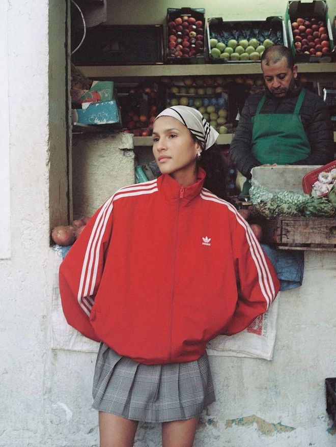 春天穿卫衣还是毛衣__春天穿卫衣合适吗