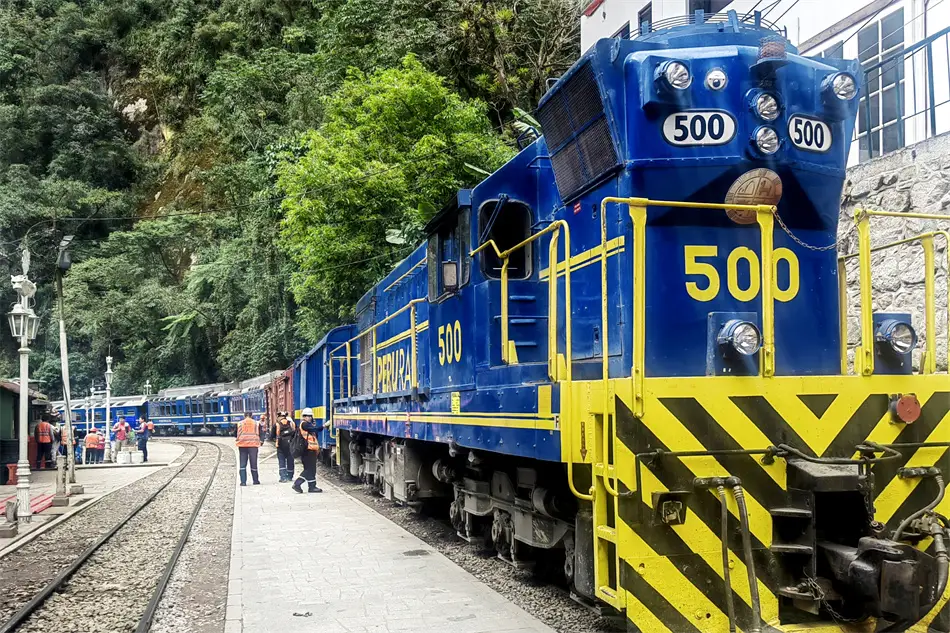 秘鲁：马丘比丘，印加文明遗址与安第斯山脉风光之相得益彰