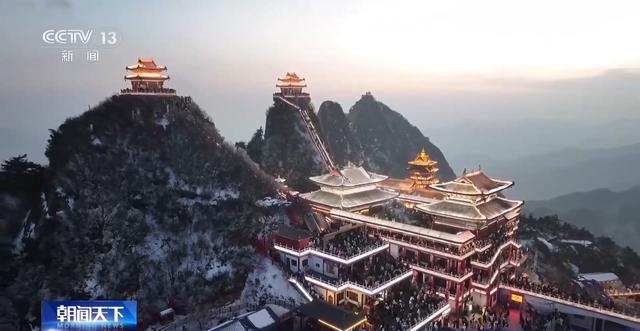 唤醒城市_唤醒城市的人表达的主题_