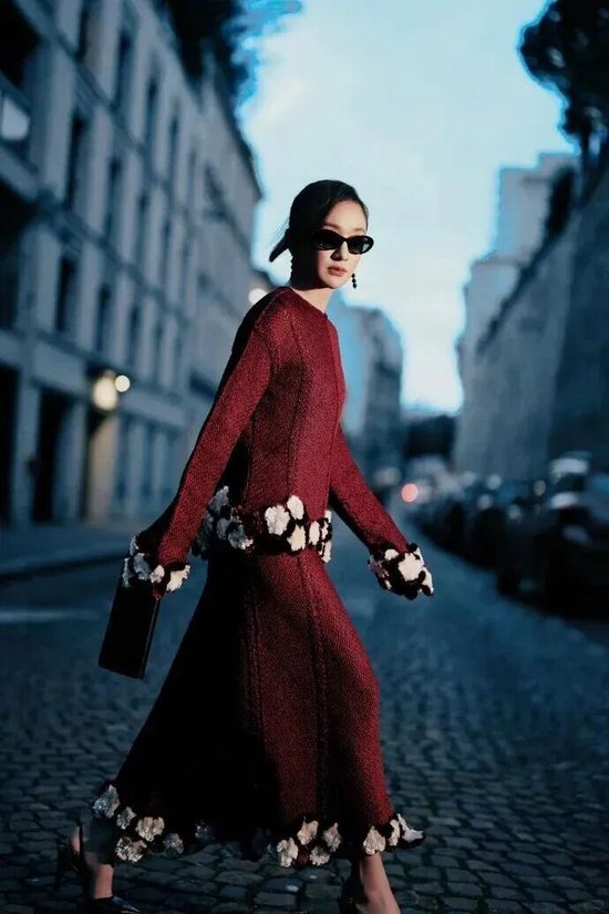 _是谁还没看过这份不“妈见打”的春节穿搭指南_是谁还没看过这份不“妈见打”的春节穿搭指南