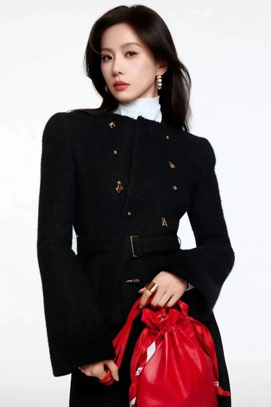 _是谁还没看过这份不“妈见打”的春节穿搭指南_是谁还没看过这份不“妈见打”的春节穿搭指南