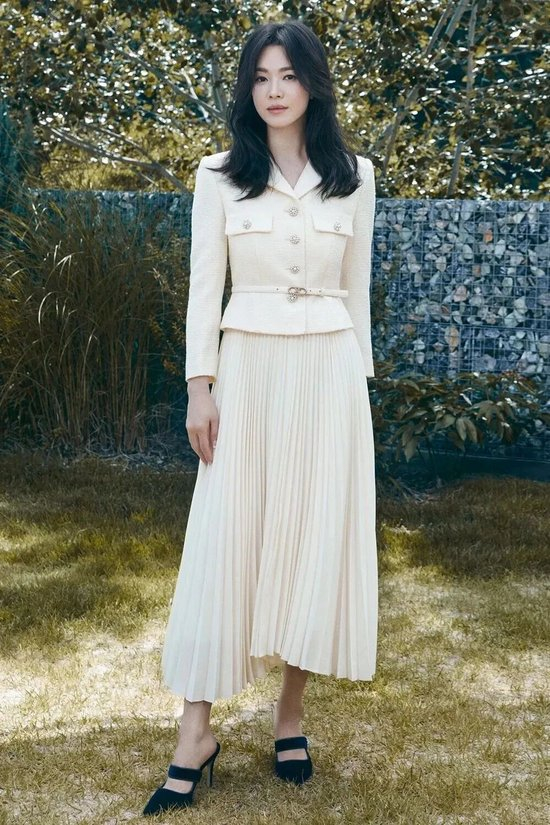 是谁还没看过这份不“妈见打”的春节穿搭指南_是谁还没看过这份不“妈见打”的春节穿搭指南_