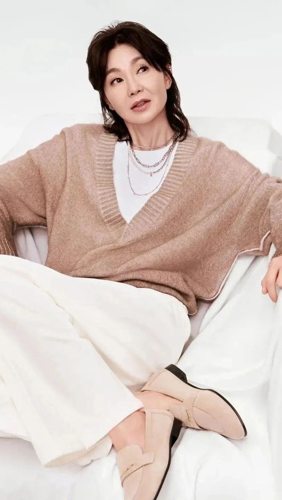 是谁还没看过这份不“妈见打”的春节穿搭指南_是谁还没看过这份不“妈见打”的春节穿搭指南_