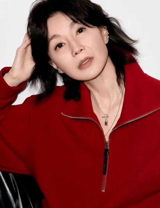 是谁还没看过这份不“妈见打”的春节穿搭指南_是谁还没看过这份不“妈见打”的春节穿搭指南_