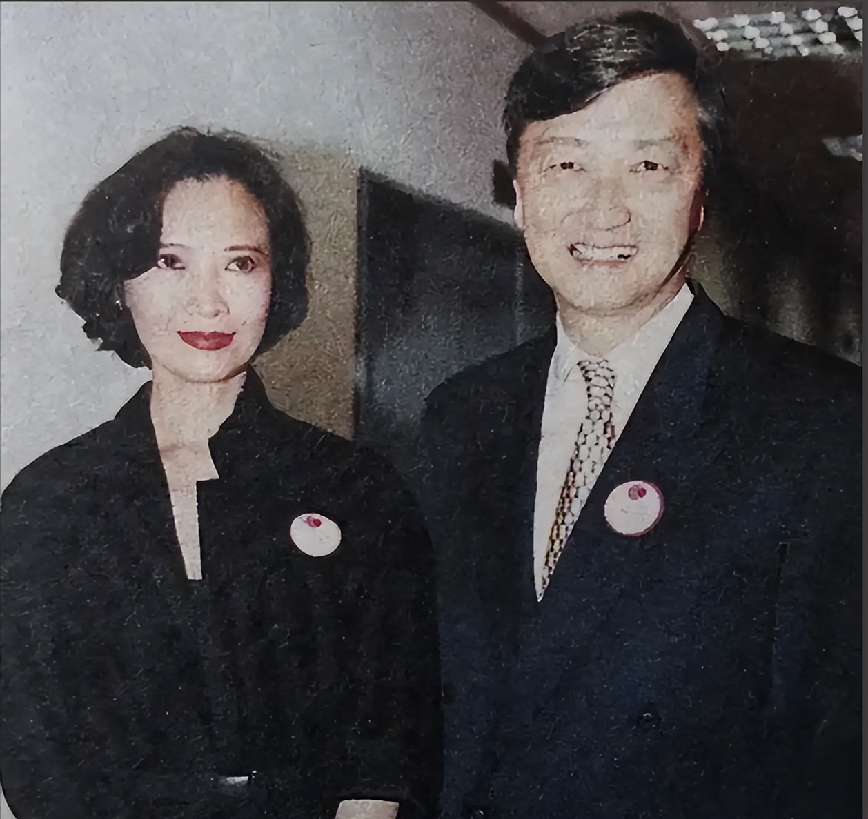 葛优瘫碧瑶坐秦明站_带坐便的轮椅轮椅价格_