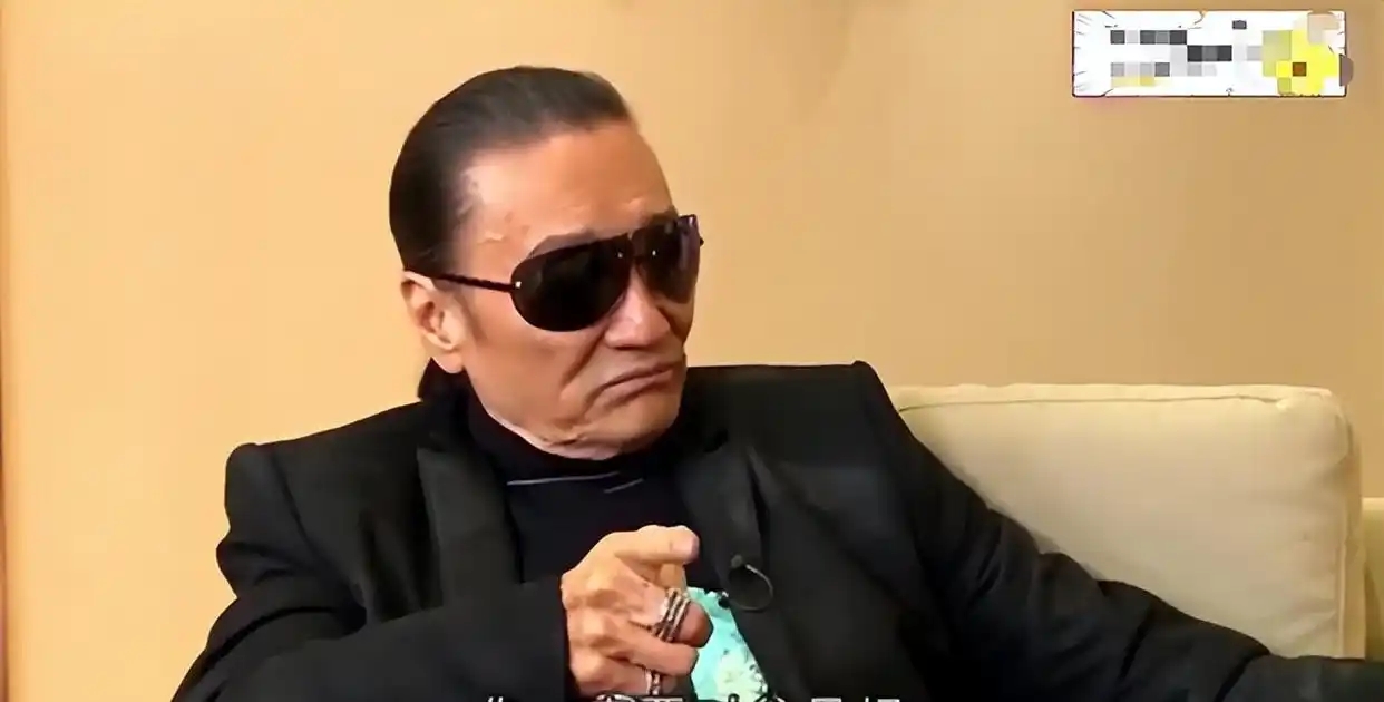 葛优瘫碧瑶坐秦明站_带坐便的轮椅轮椅价格_