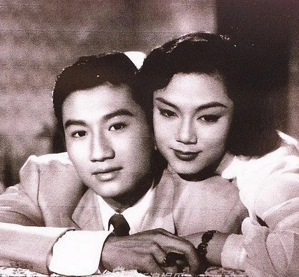 _葛优瘫碧瑶坐秦明站_带坐便的轮椅轮椅价格