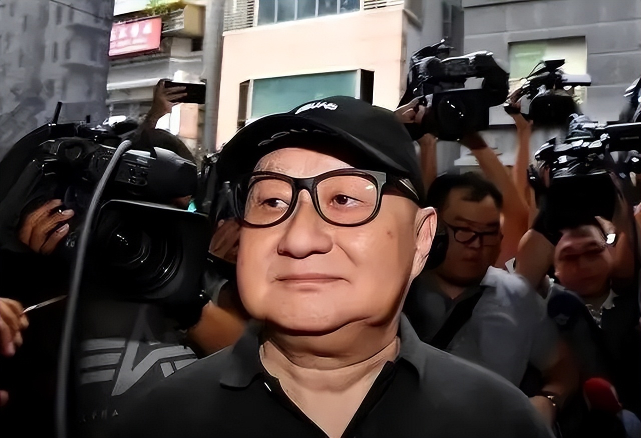 _新娘不开门新郎娶闺蜜_闺蜜找情人