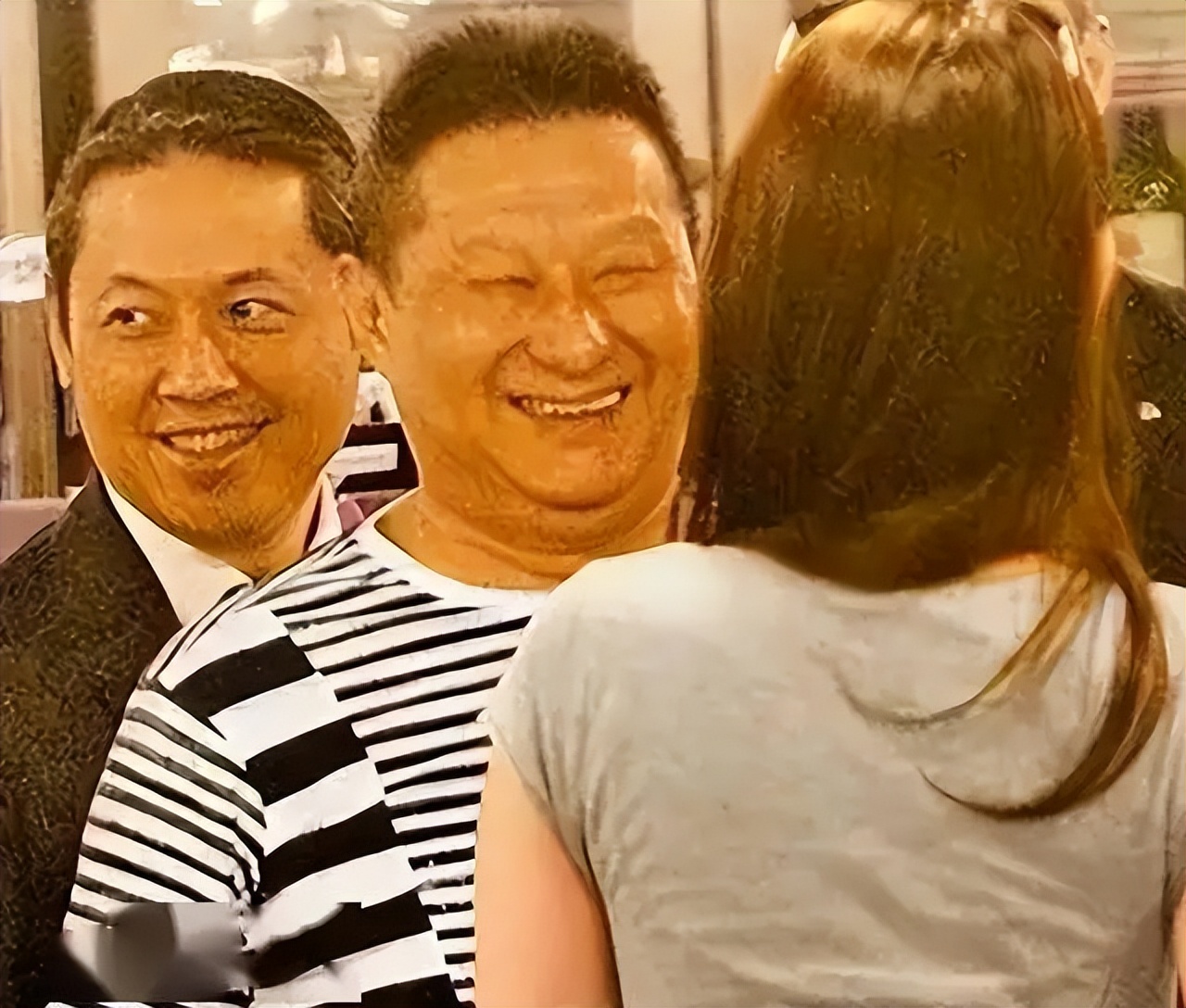 新娘不开门新郎娶闺蜜__闺蜜找情人