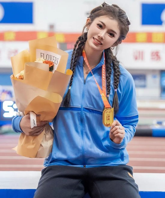 化妆美的标准是什么__女性美和化妆之间的关系