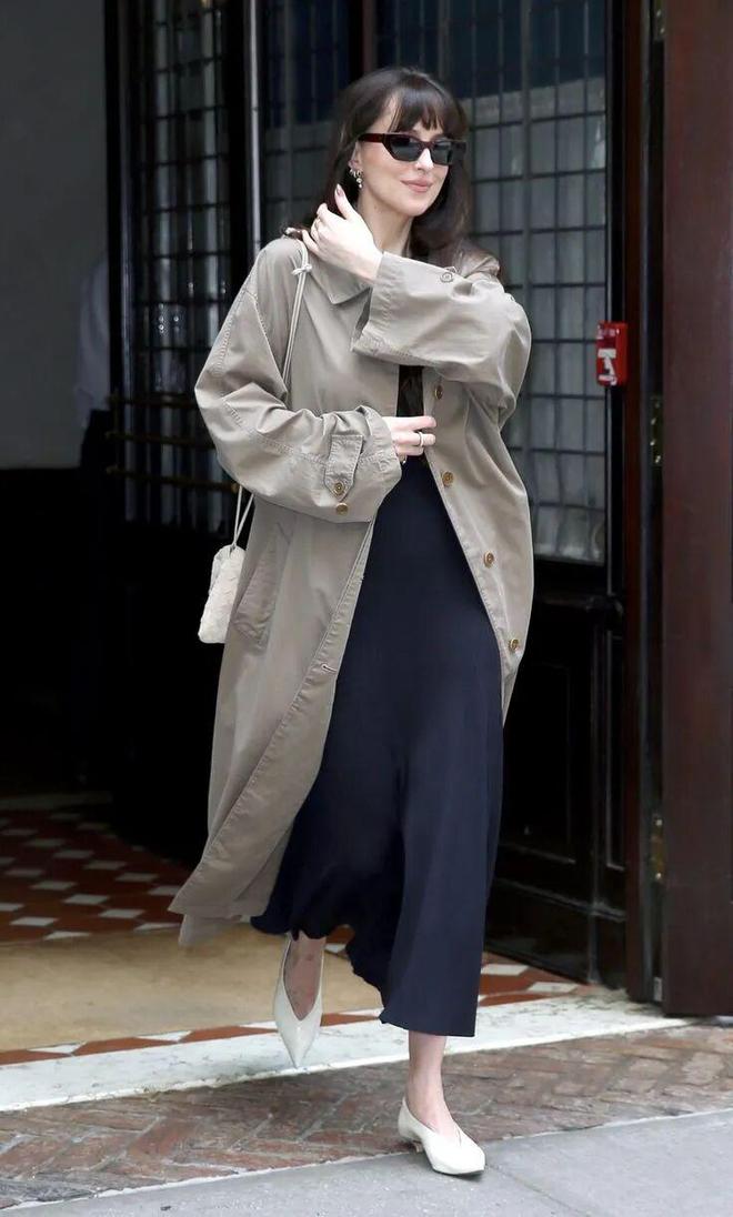 _舒淇穿搭夏季图片_舒淇时尚简约穿搭