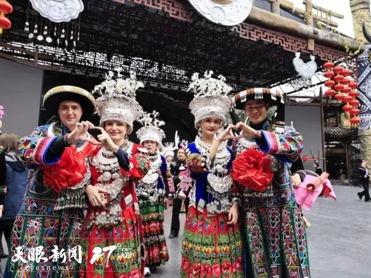 _贵州大黔朝酒黔朝15_贵州焕颜网络科技有限公司