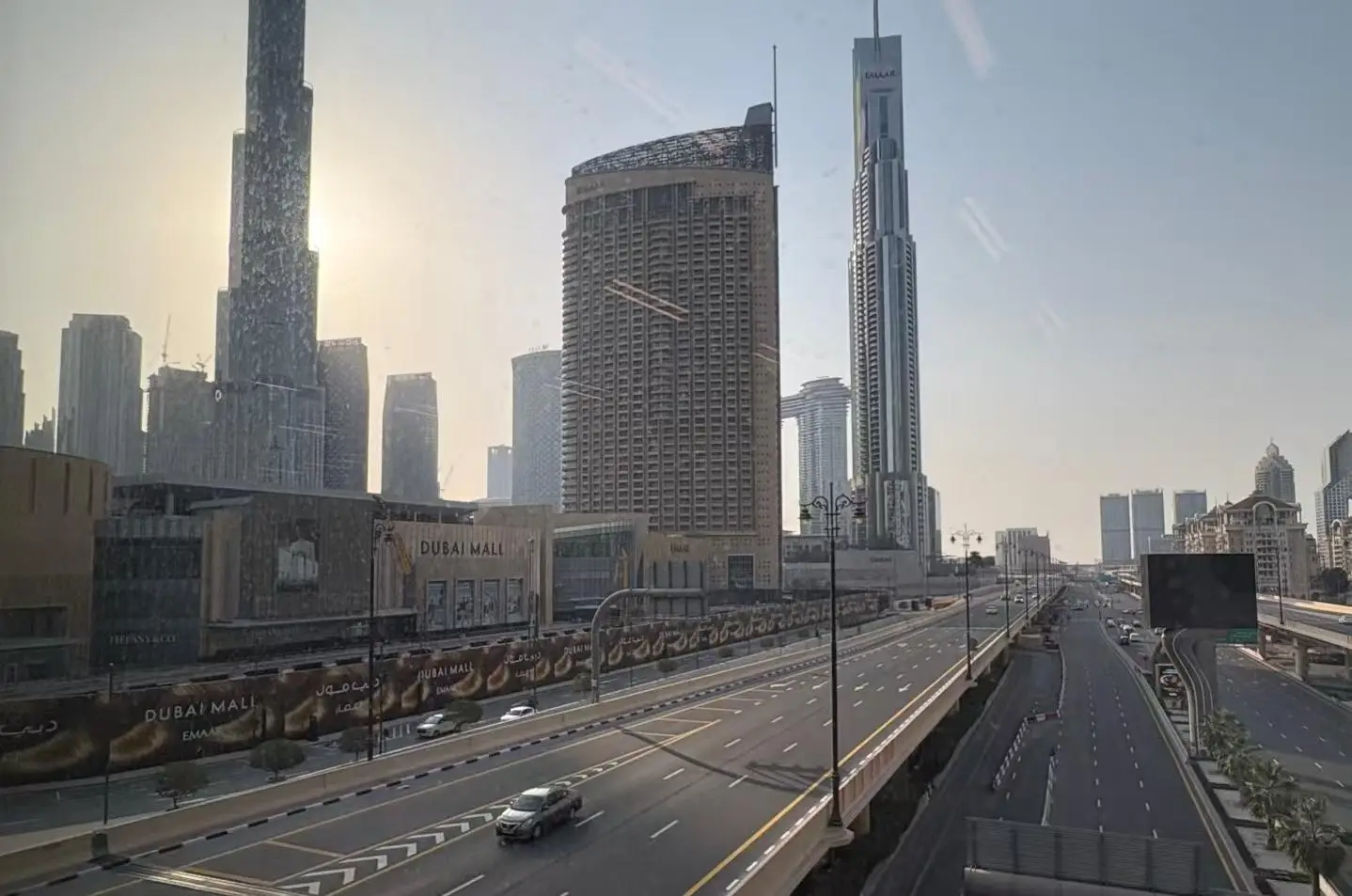 迪拜航班取消_2021迪拜飞上海_