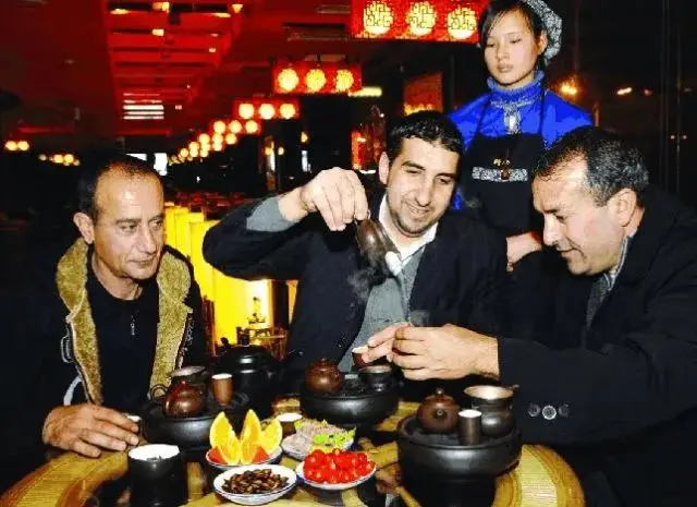 俄罗斯人喝不惯中国白酒__俄罗斯喝不起就替代品