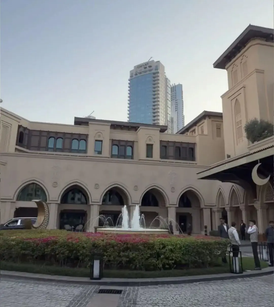 “走不掉”的邮轮:超五千人滞留迪拜港,中国旅行团等待撤离通知