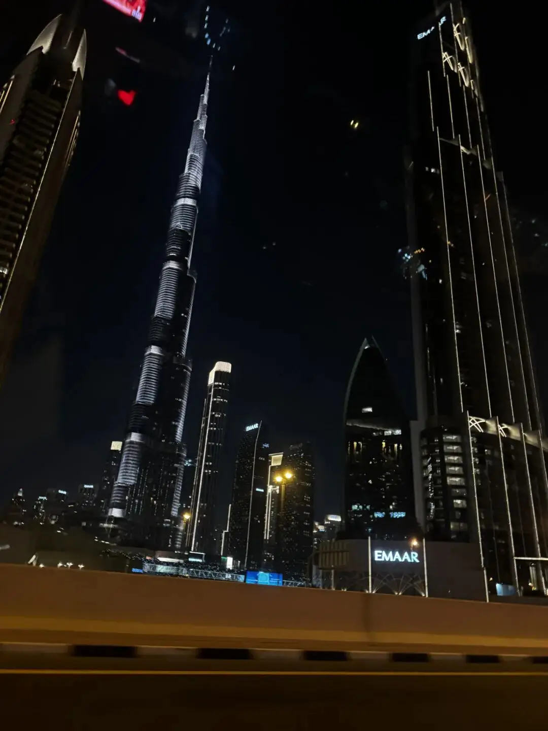 航班中东旅客批能滞留回家吗_中东航线是不是很危险_