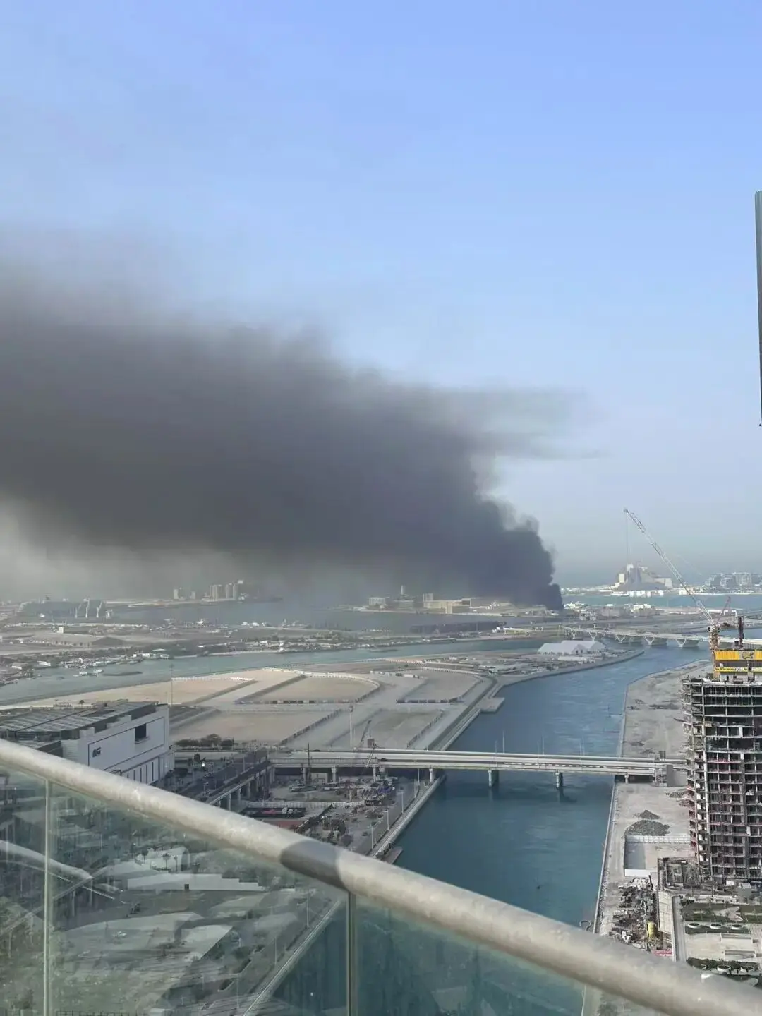 中东航线是不是很危险_航班中东旅客批能滞留回家吗_