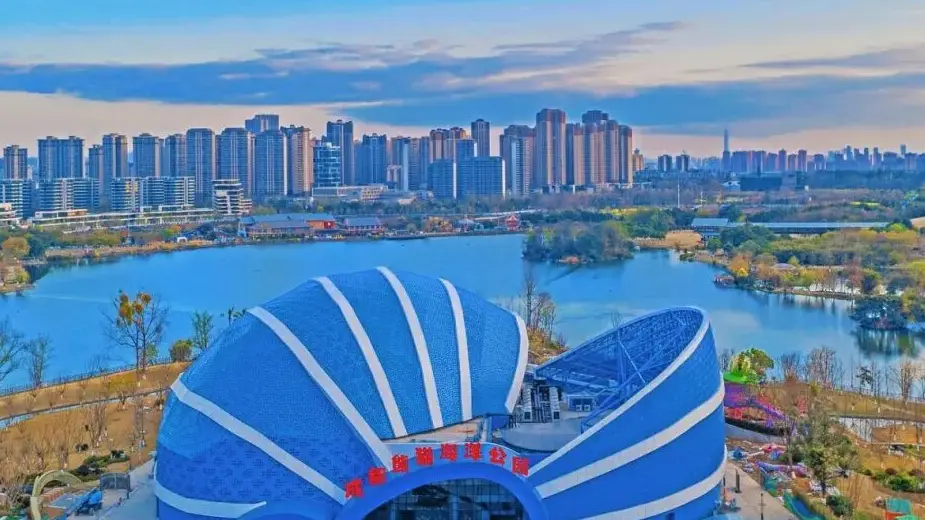 成都熊猫度假区__成都熊猫旅游集团