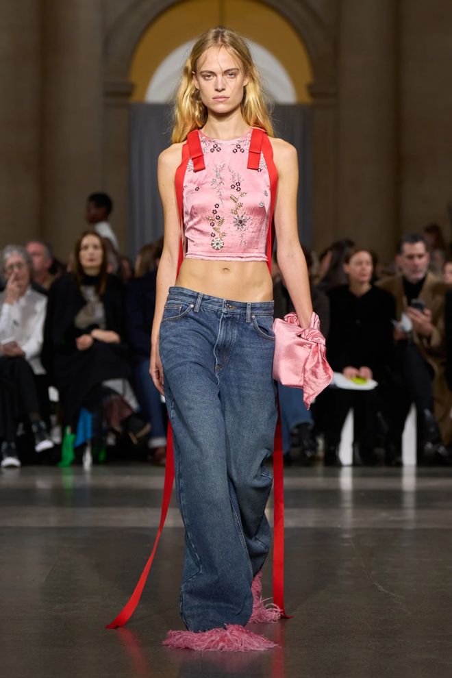 2021伦敦秋冬时装秀_伦敦2020冬季时装秀_