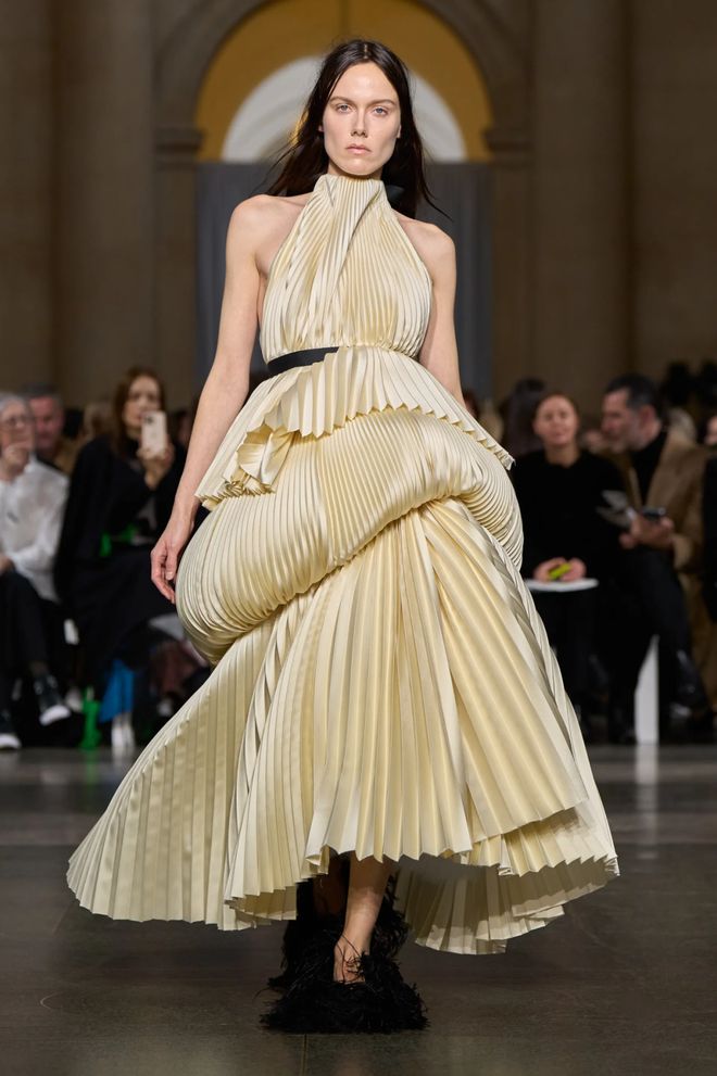 _伦敦2020冬季时装秀_2021伦敦秋冬时装秀