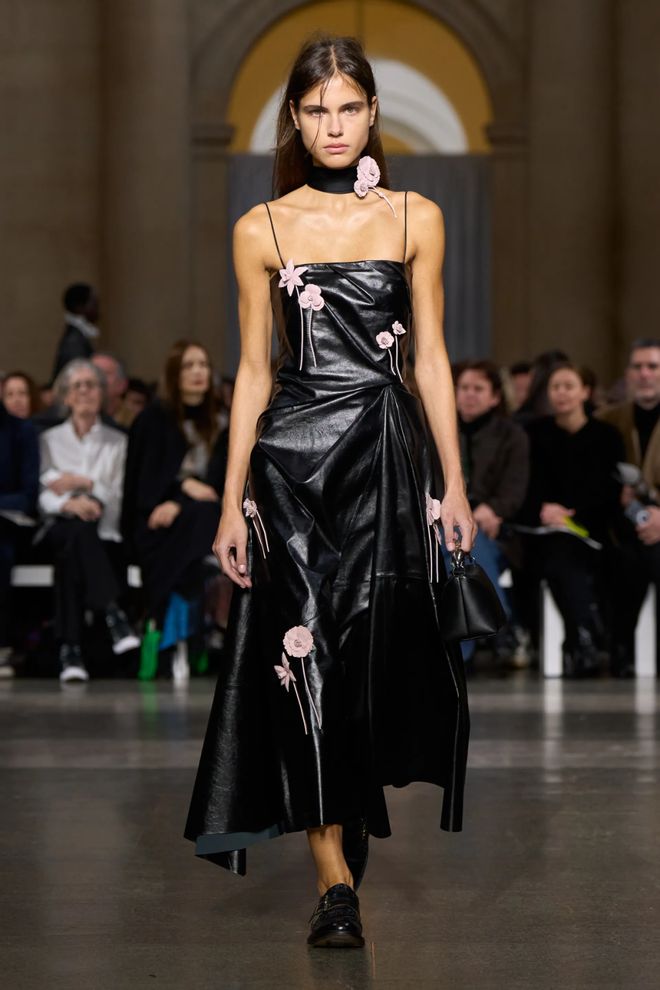 _伦敦2020冬季时装秀_2021伦敦秋冬时装秀