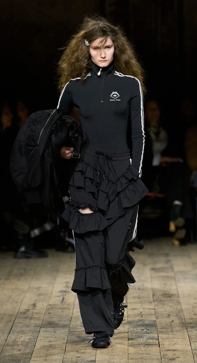 _伦敦2020冬季时装秀_2021伦敦秋冬时装秀