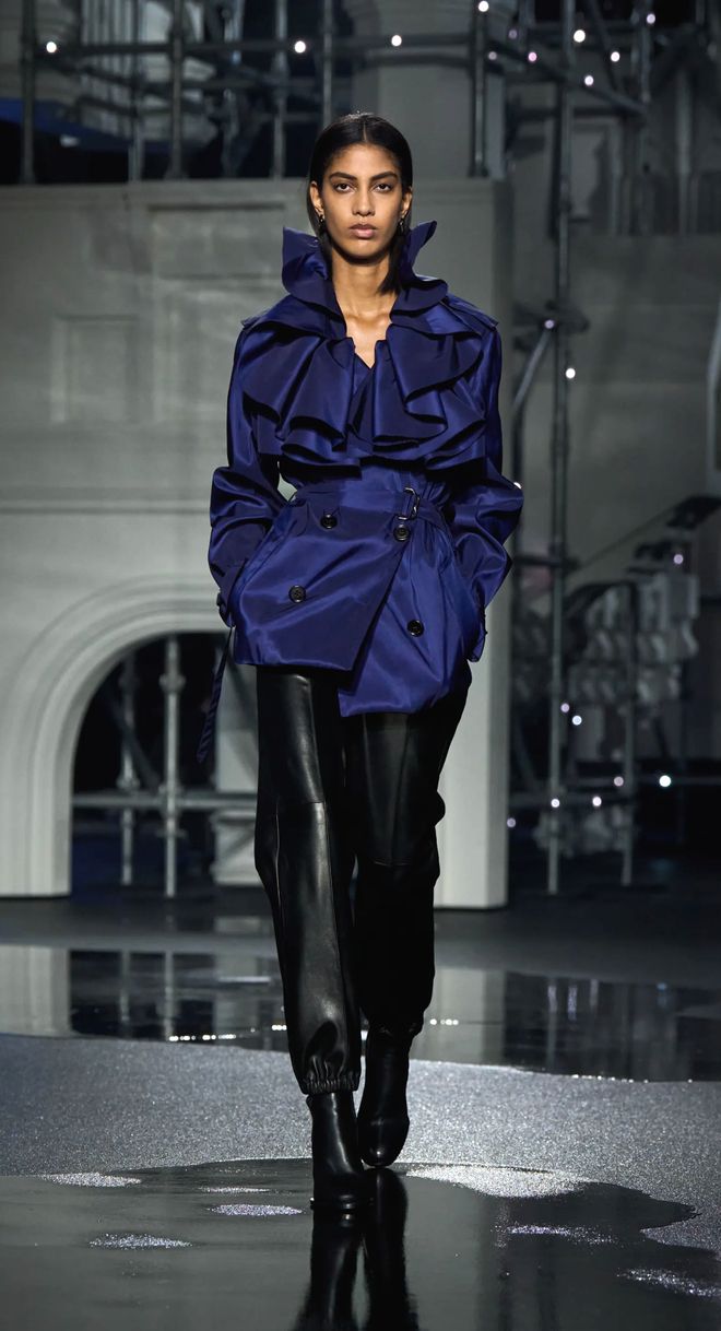 2021伦敦秋冬时装秀__伦敦2020冬季时装秀