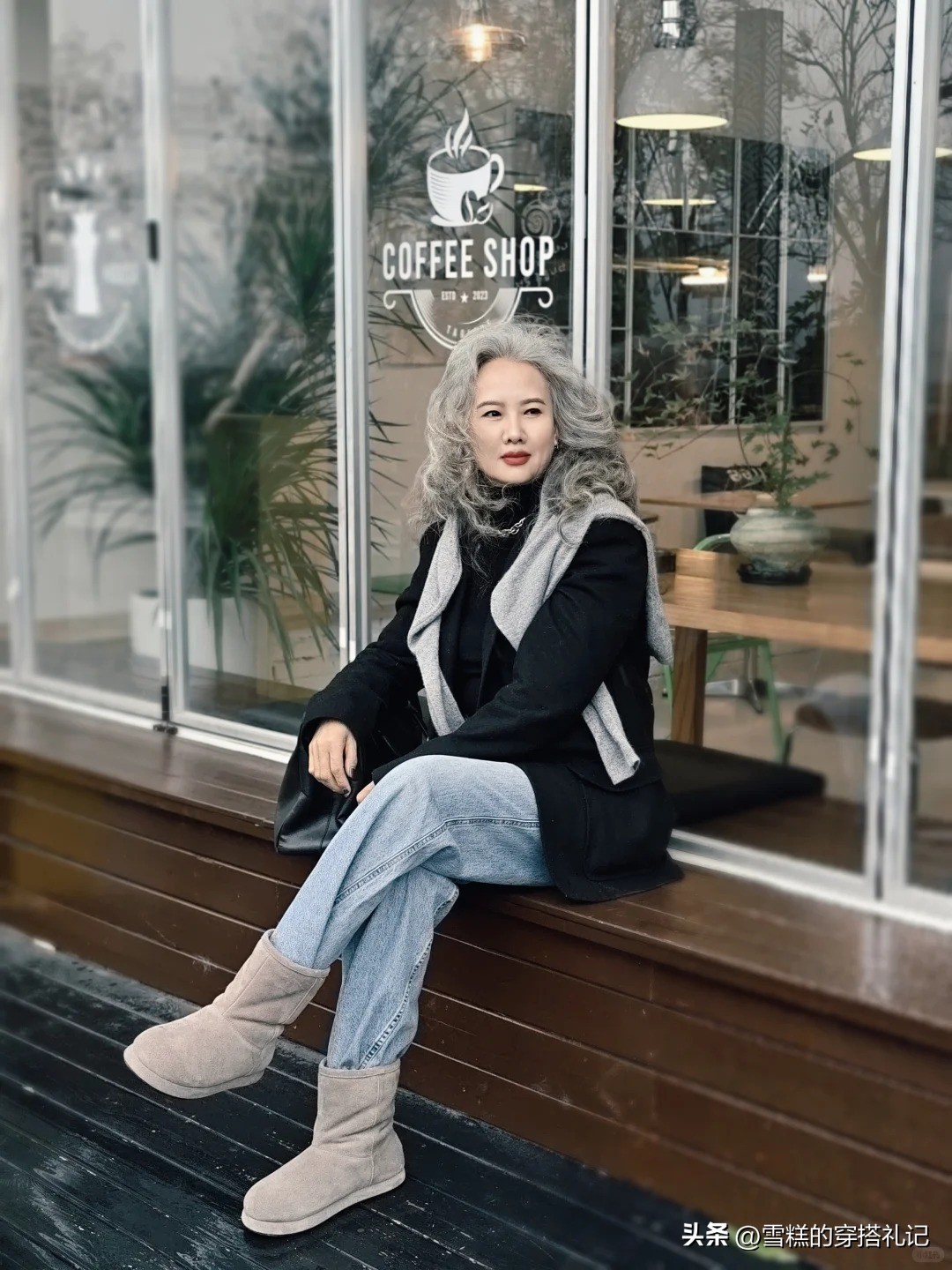 显得高贵的颜色搭配__富贵的穿搭