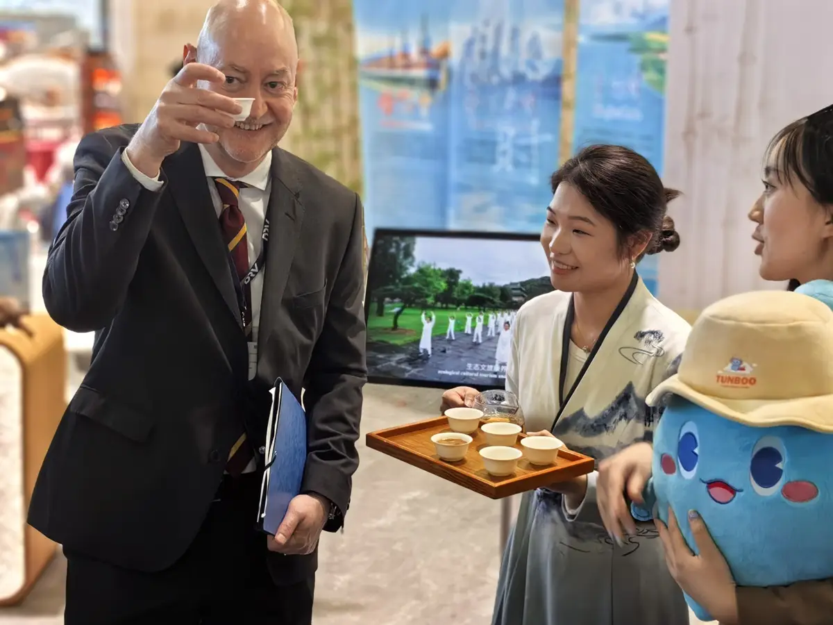 楚天好茶香飘柏林!湖北省茶业集团亮相2026德国柏林国际旅游交易会