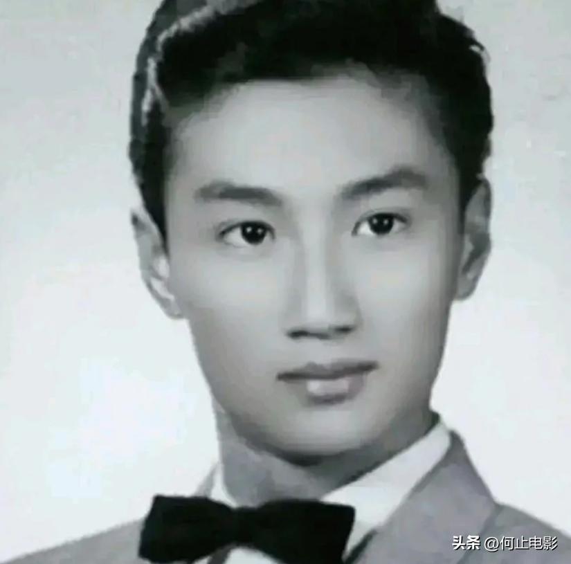 坐着轮椅玩命_坐轮椅的_