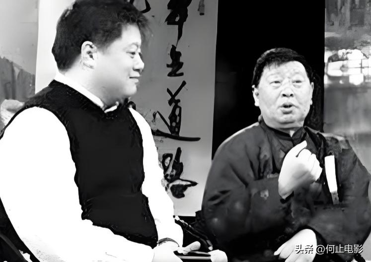 演艺会场主持_韩国演艺义圈悲惨女主角牛仔裤_