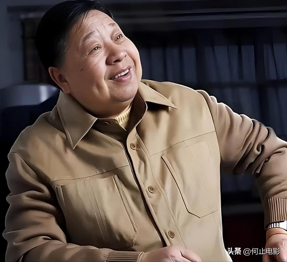 _演艺会场主持_韩国演艺义圈悲惨女主角牛仔裤