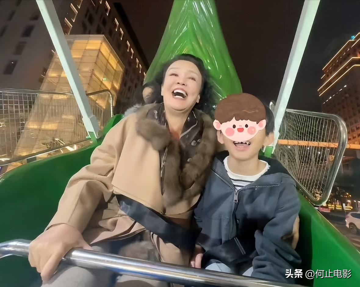 汪小菲晒女儿甜笑照__得一官方旗舰店