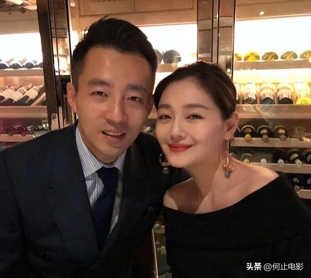 得一官方旗舰店__汪小菲晒女儿甜笑照