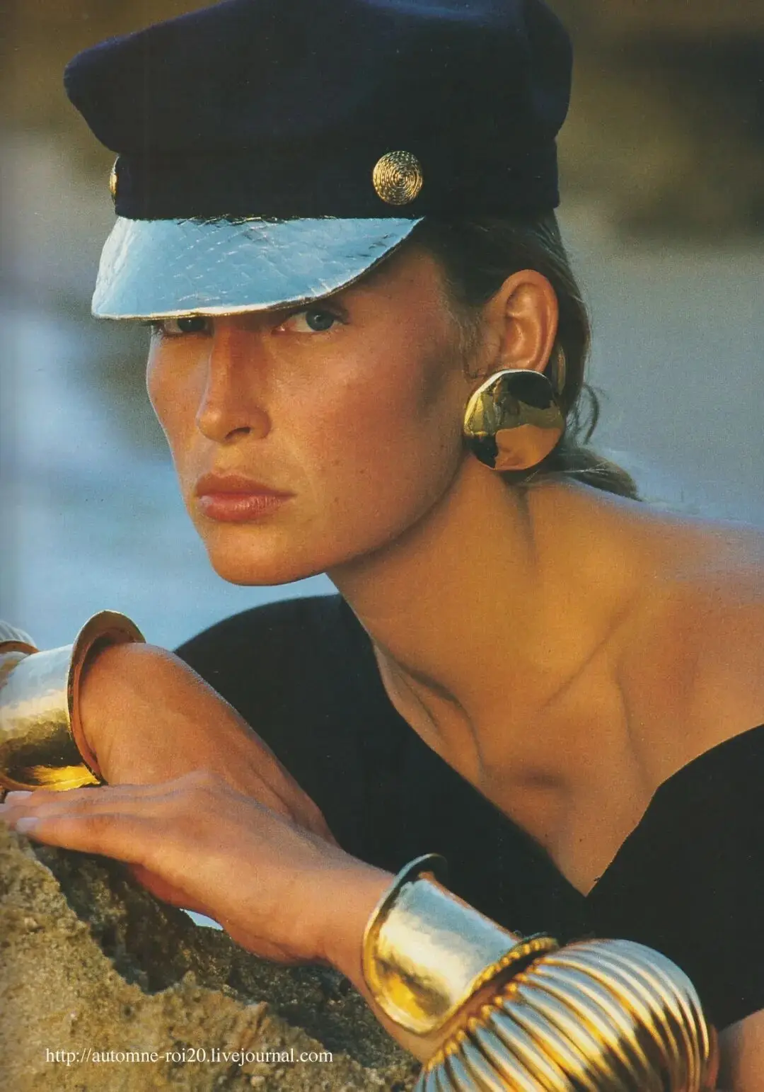 王菲相信爱情歌曲_王菲相信爱情_