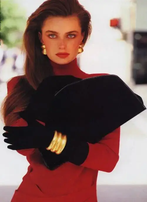 王菲相信爱情_王菲相信爱情歌曲_