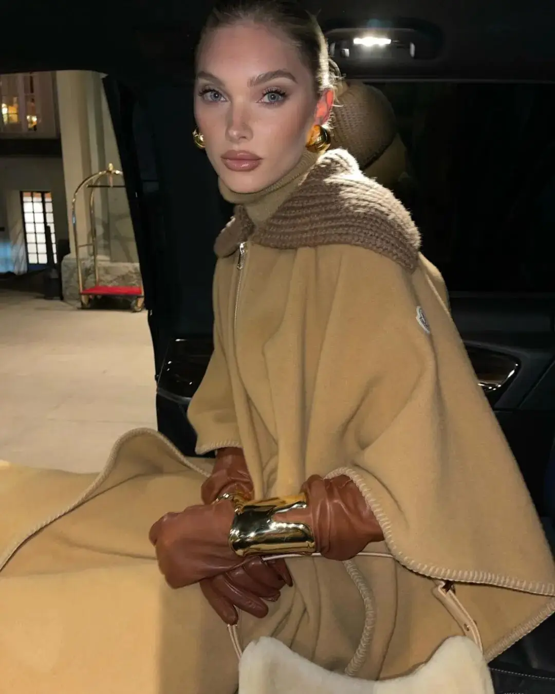 王菲相信爱情_王菲相信爱情歌曲_