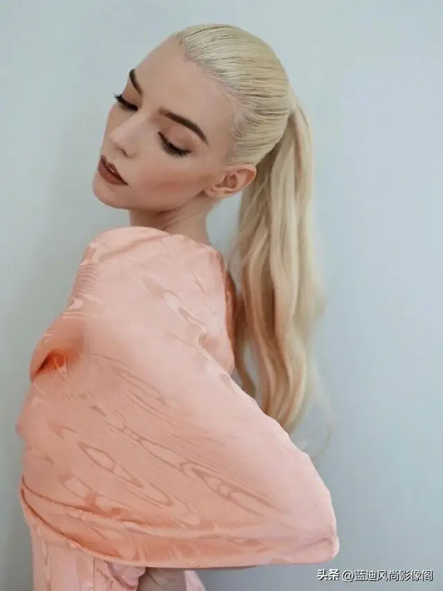 _秀场是什么工作_秀场妆容及造型