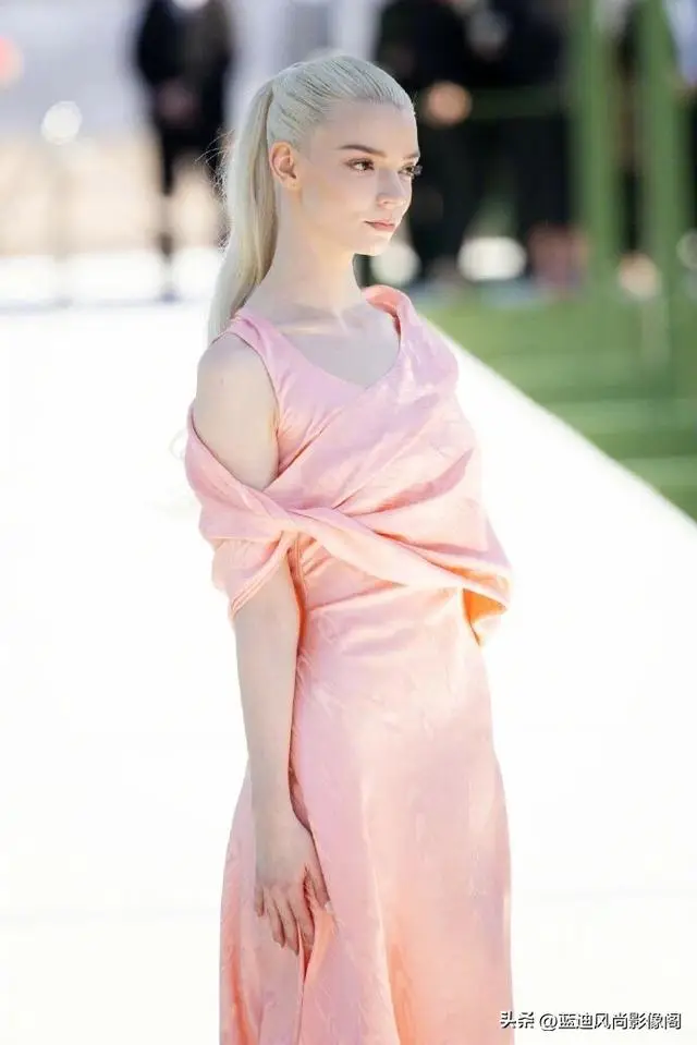 秀场是什么工作__秀场妆容及造型