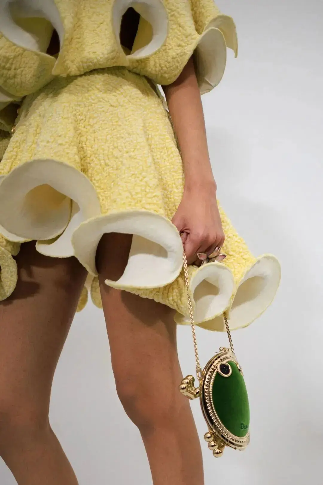 和李昀锐一起漫步迪奥花园__和李昀锐一起漫步迪奥花园