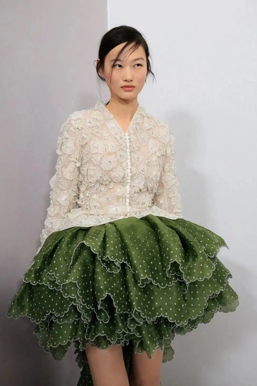 和李昀锐一起漫步迪奥花园__和李昀锐一起漫步迪奥花园