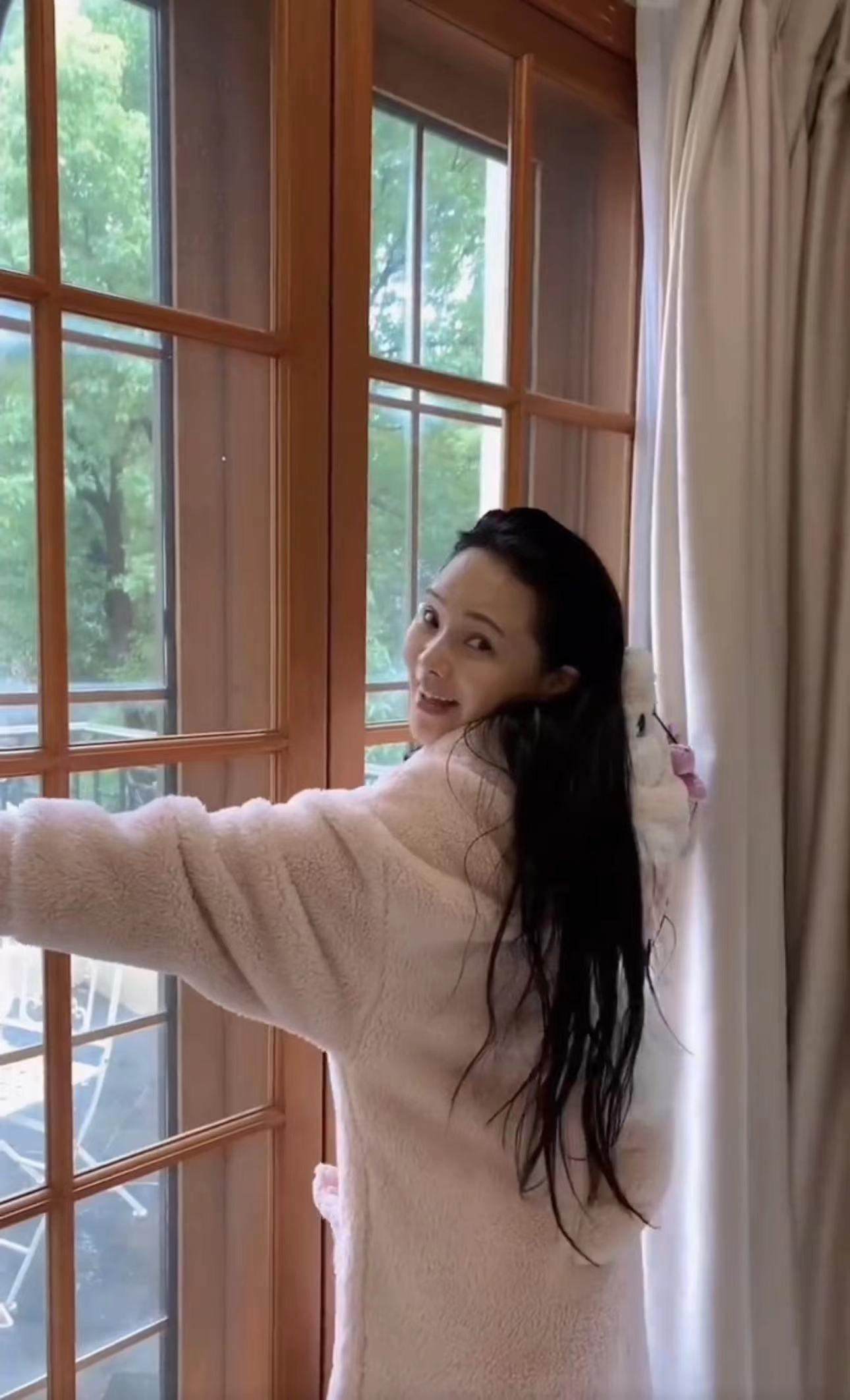 素颜近照__素颜女郎