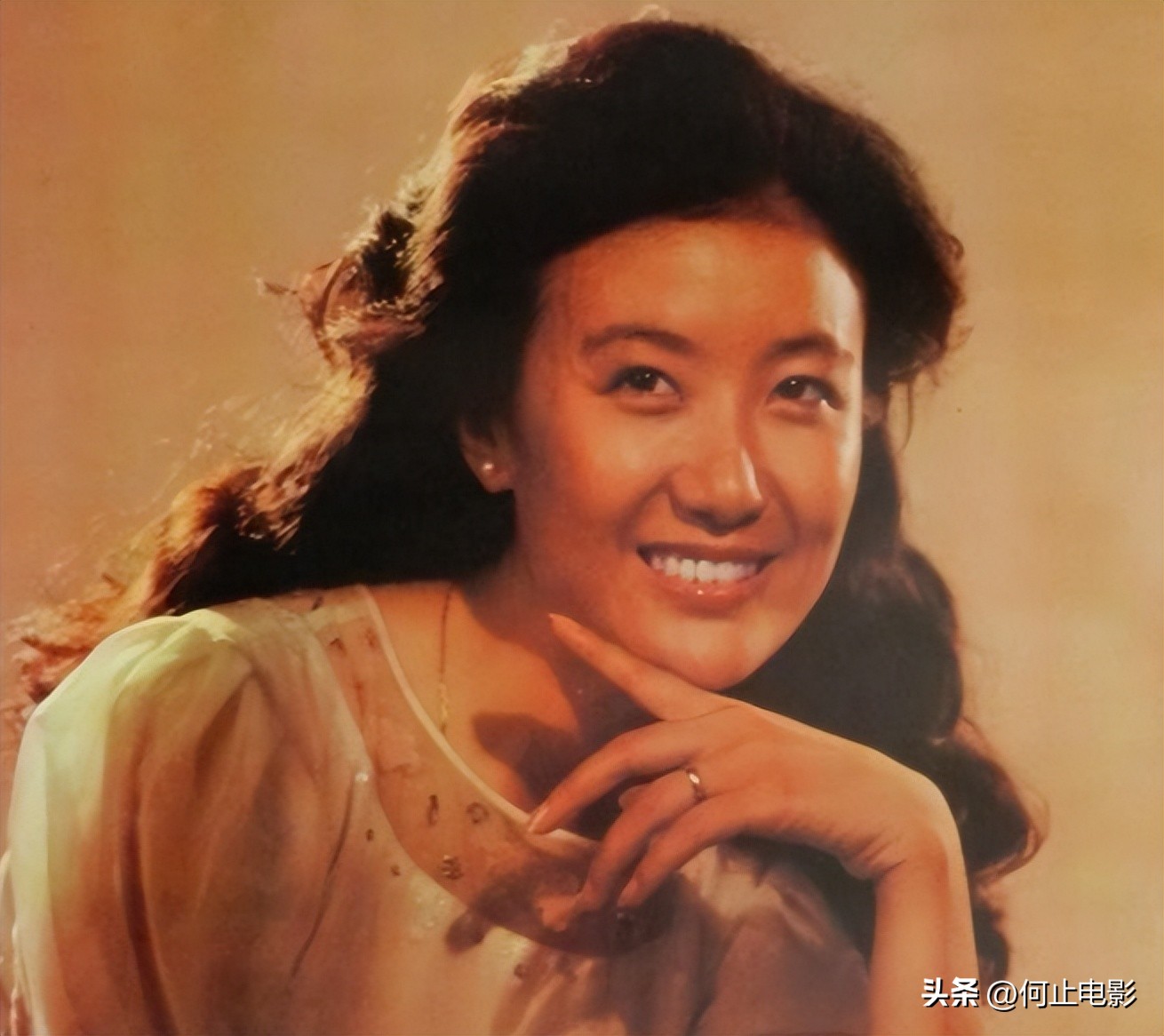 _赴美生子的央视女主持_央视赴美生子