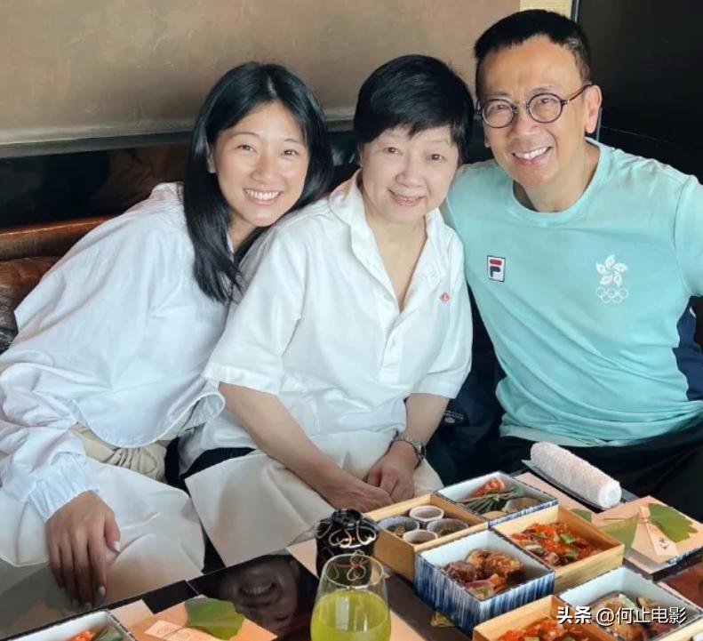 恭喜！71岁前TVB男星元宵节宣布做外公，一个细节引人深思_恭喜！71岁前TVB男星元宵节宣布做外公，一个细节引人深思_