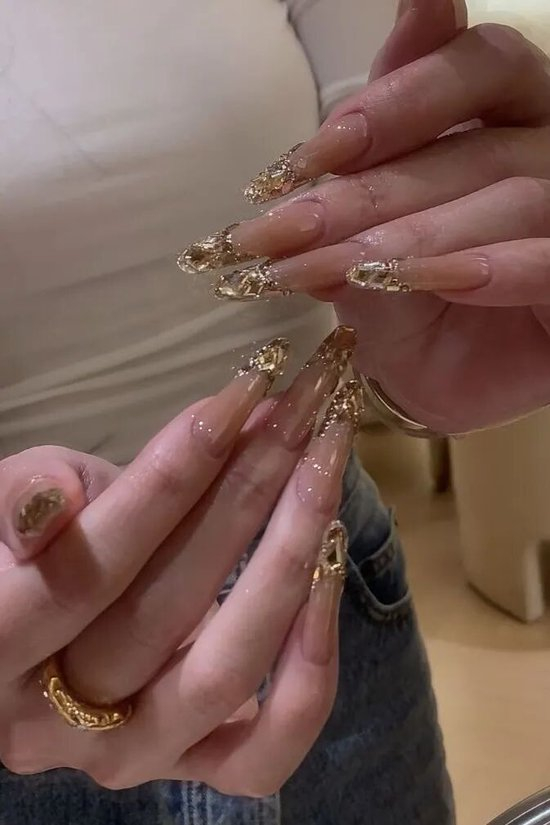 _新年做美甲的文案_新年做美甲的广告词